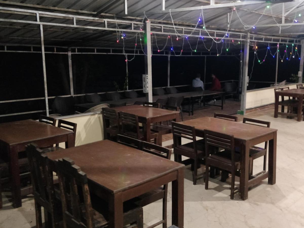Camp High 5 Jayalgarh Hotell Dāngchura Exteriör bild