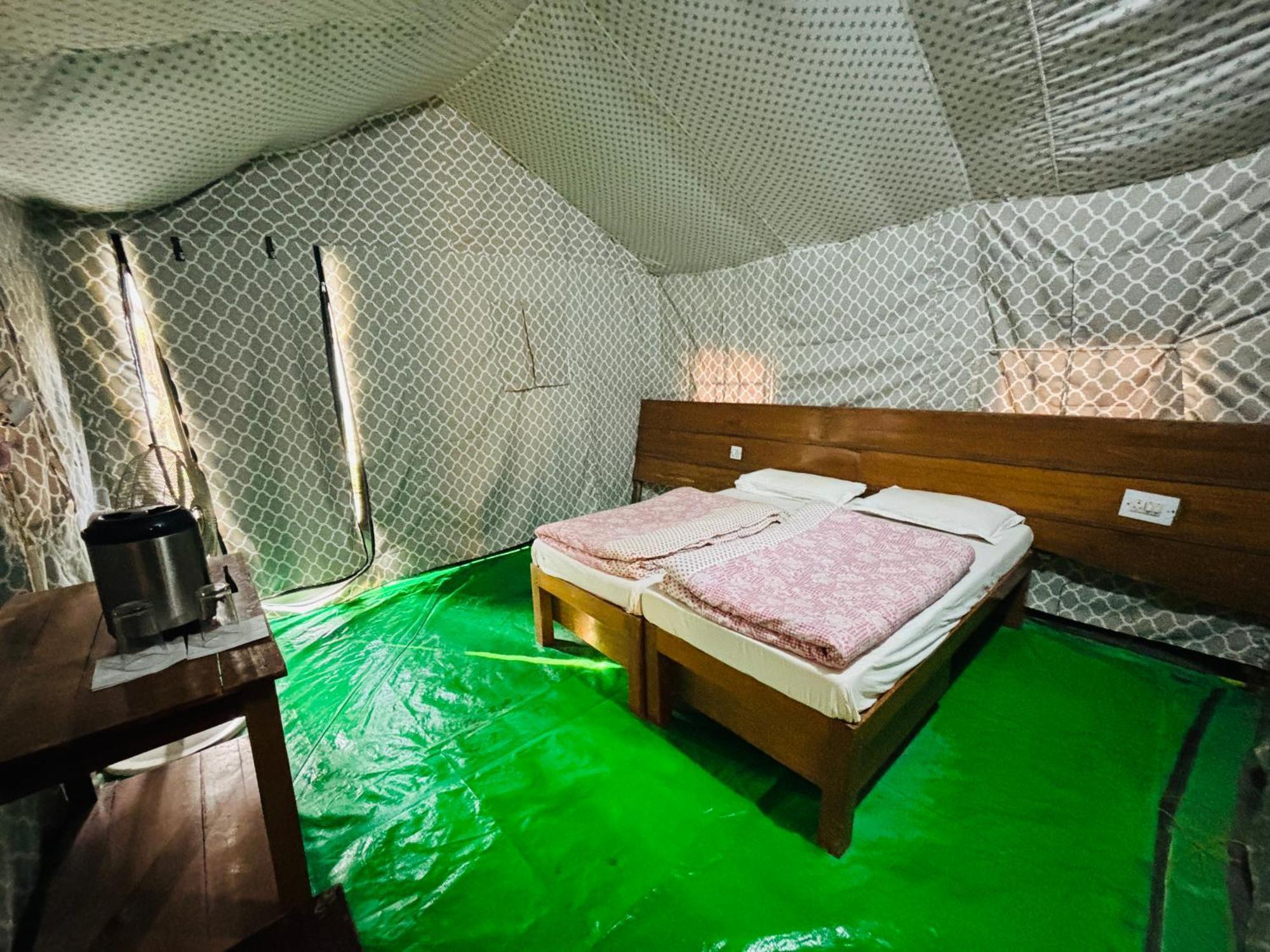 Camp High 5 Jayalgarh Hotell Dāngchura Exteriör bild